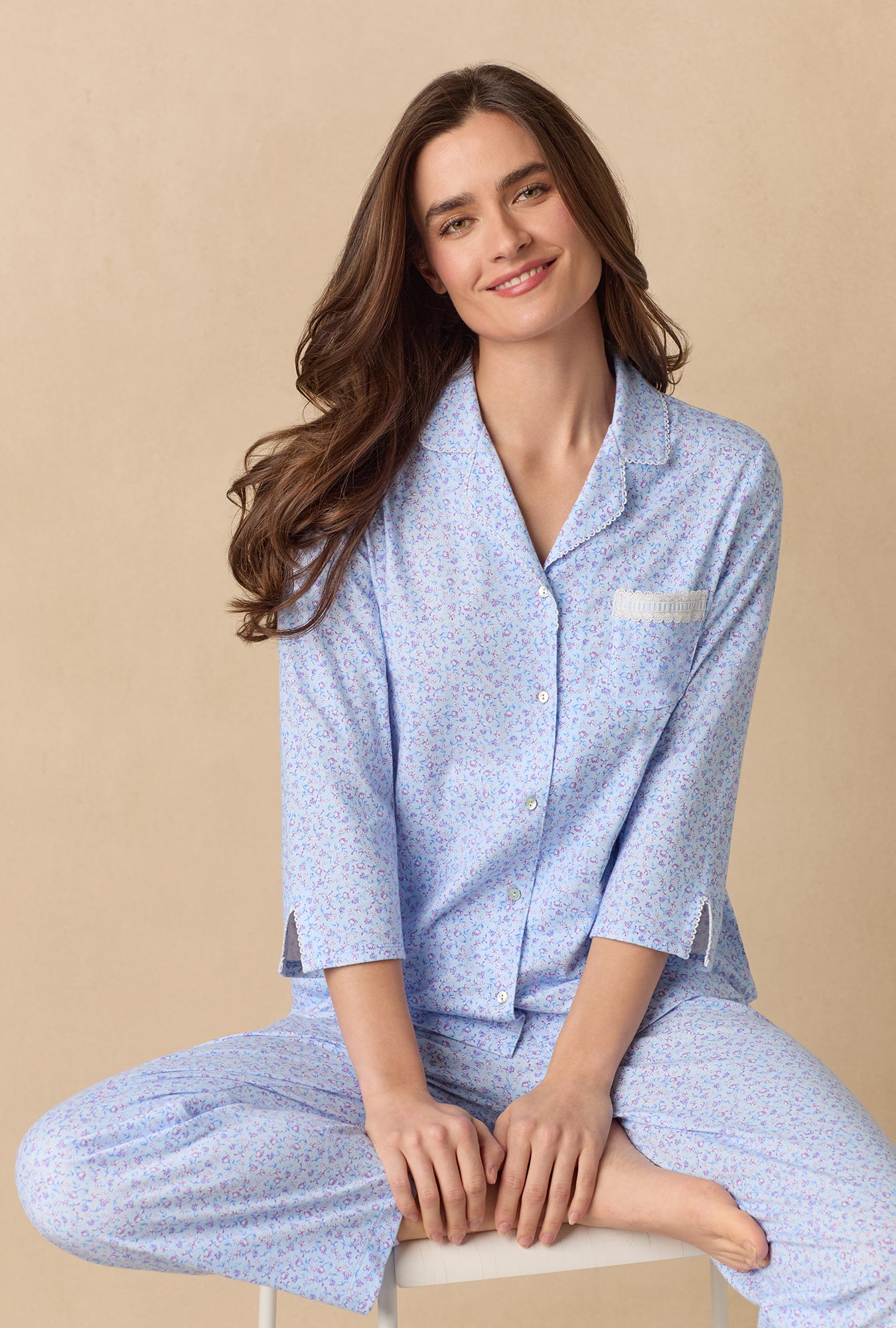 A lady wearing Dreamy Ditsy Cotton Long Pajama Set