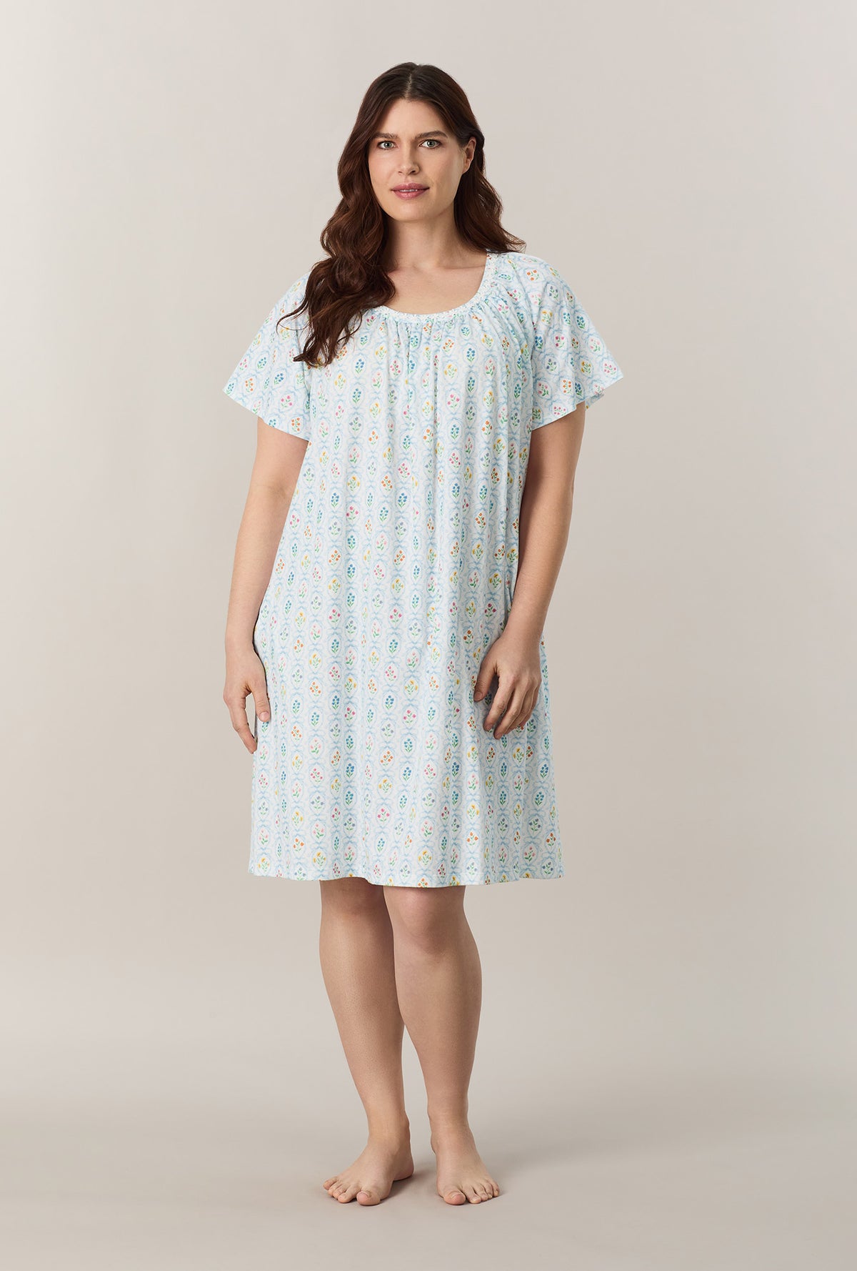 A lady wearing plus size Vintage Garden Short Sleeve Cotton Short Nightgown looking front
