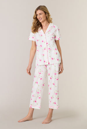 A lady wearing Blush Garden Cotton Notch Collar Capri Pajama Set looking left side