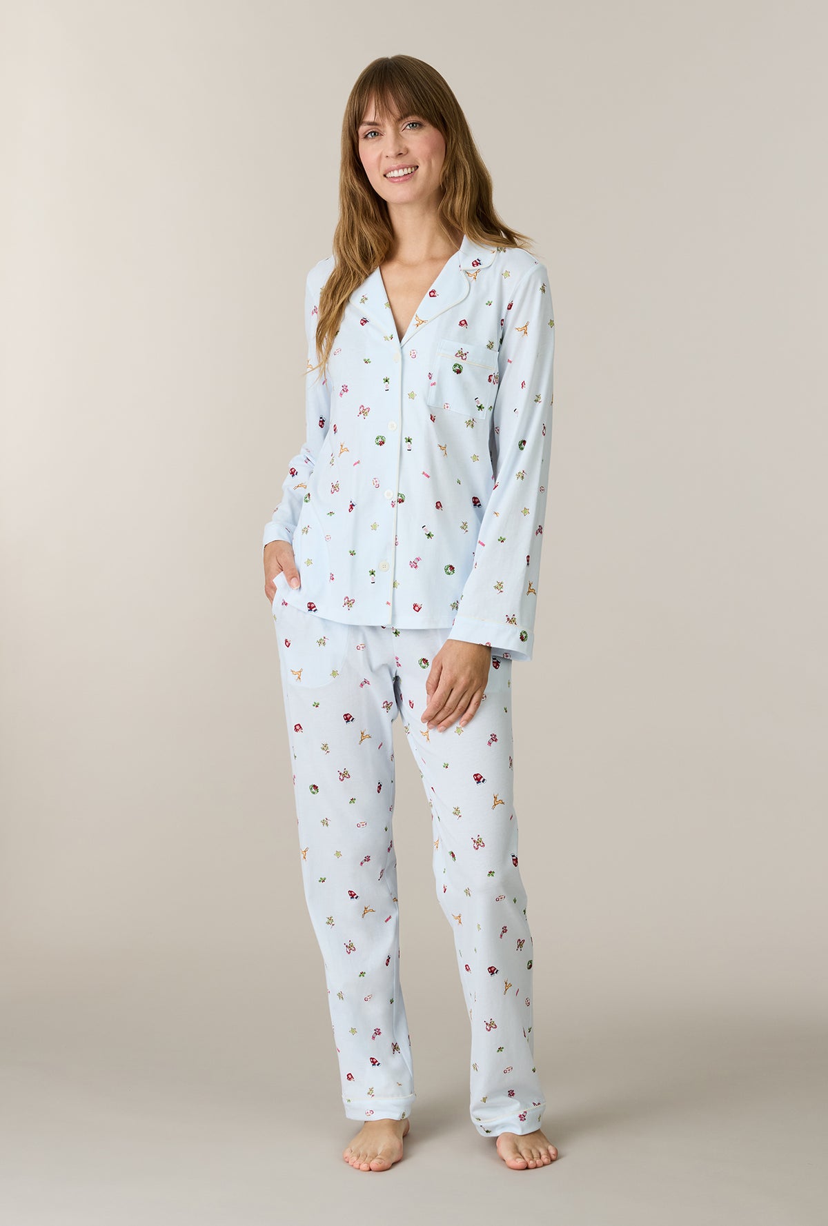 A lady wearing Holiday Keepsakes Cotton Long Pajama Set looking front