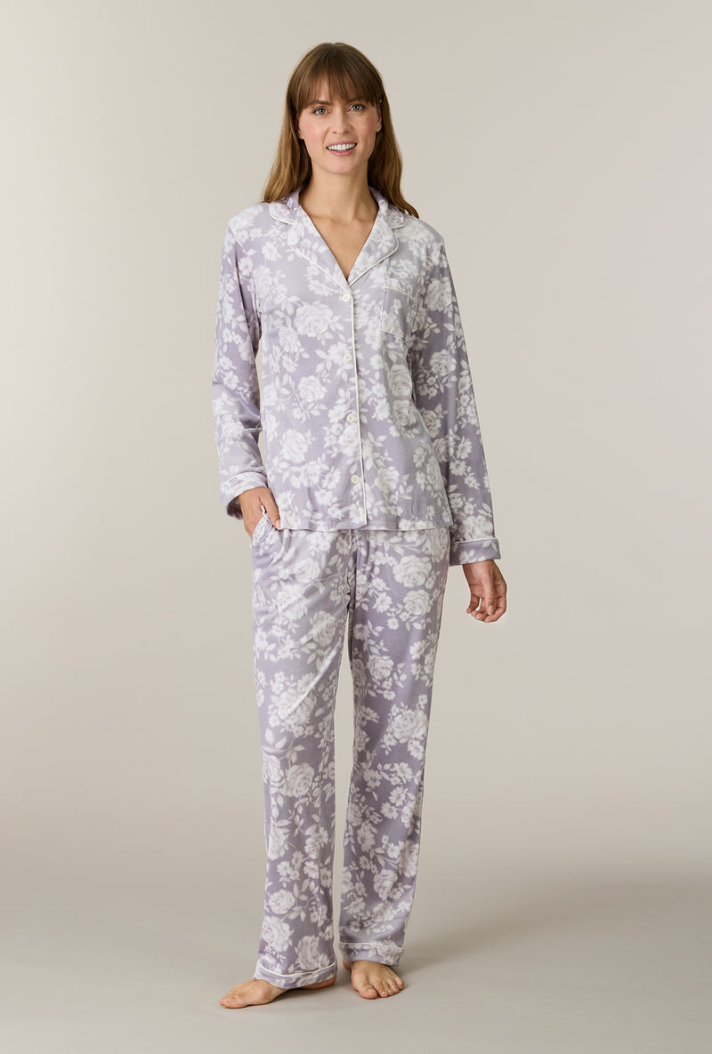 A lady wearing Winter Bouquet Stretch Velour Notch Collar Long Pajama Set hand in a pocket