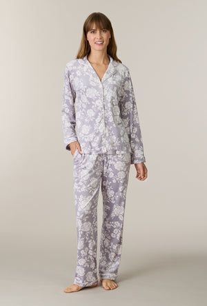 A lady wearing Winter Bouquet Stretch Velour Notch Collar Long Pajama Set hand in a pocket