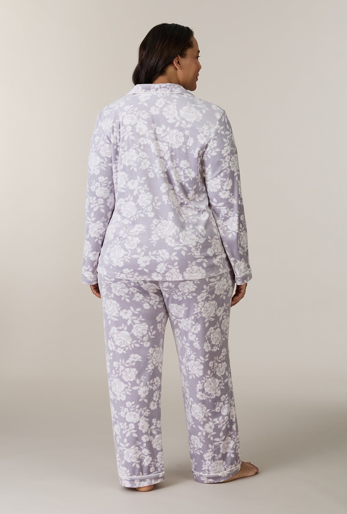  A lady wearing plus size Winter Bouquet Stretch Velour Notch Collar Long Pajama Set back view