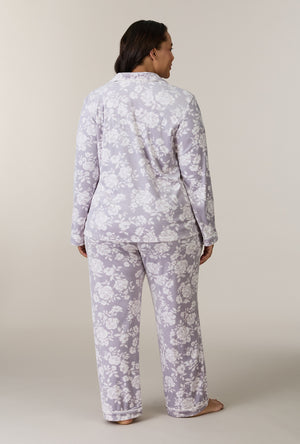  A lady wearing plus size Winter Bouquet Stretch Velour Notch Collar Long Pajama Set back view