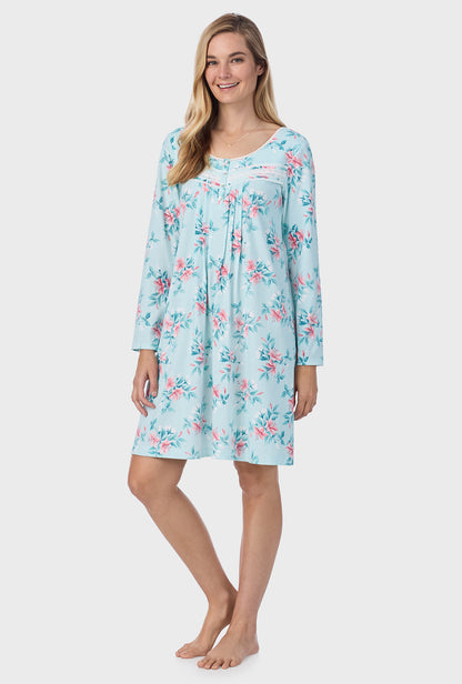 A lady wearing Blooming Lily Cotton Short Nightgown