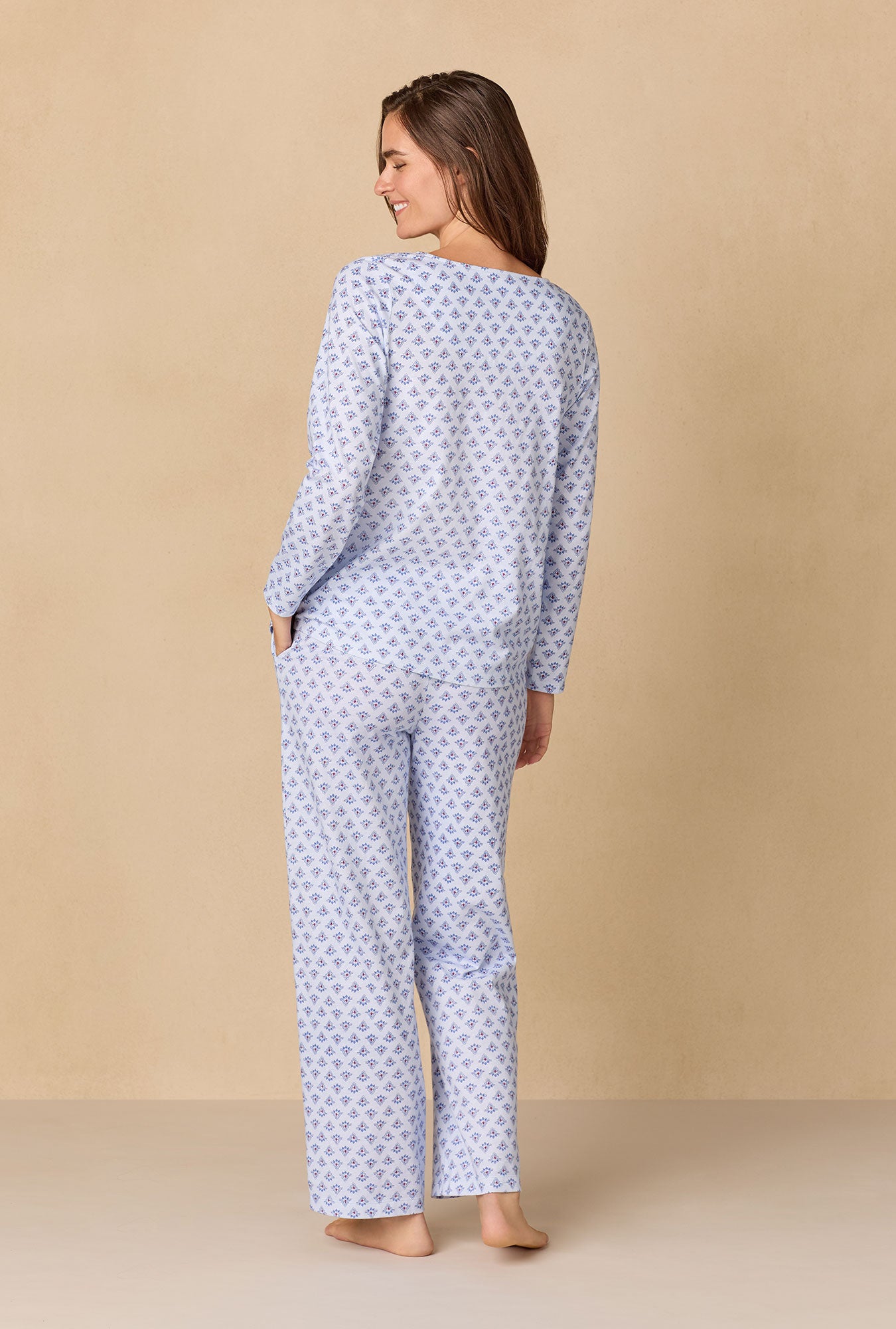 A lady wearing Blue Dreams Cotton Knit Long Pajama