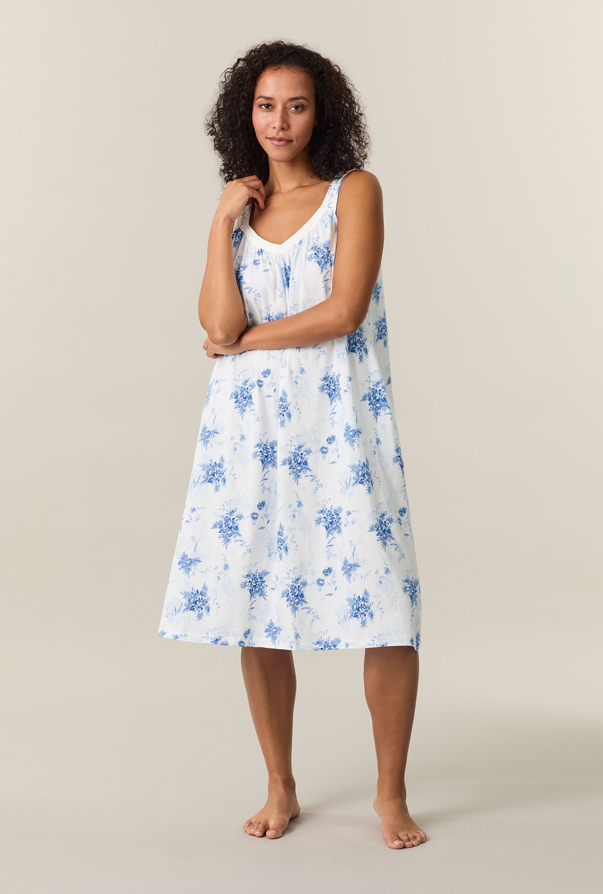 A lady wearing White Floral Cotton Waltz Chemise