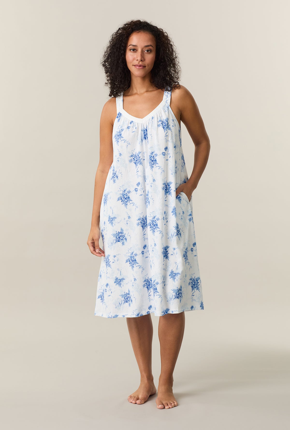 A lady wearing White Floral Cotton Waltz Chemise