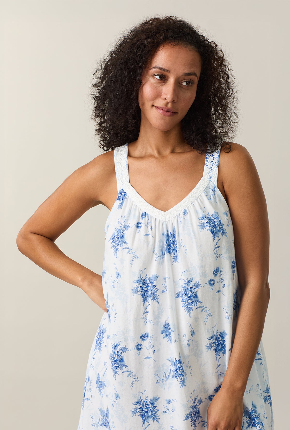 A lady wearing White Floral Cotton Waltz Chemise