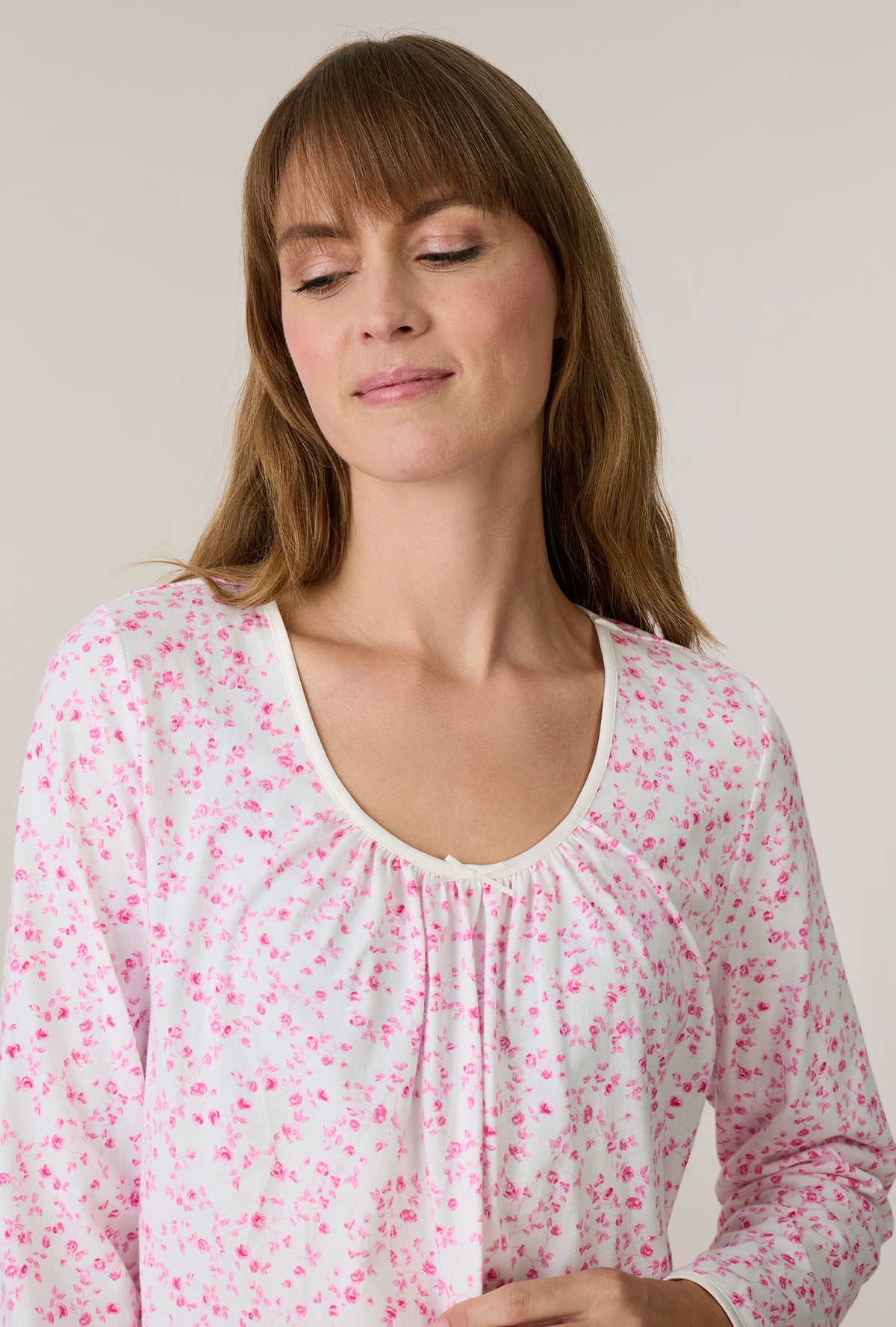 A lady wearing Sweet Rosebuds Cotton Long Pajama Setcloser look