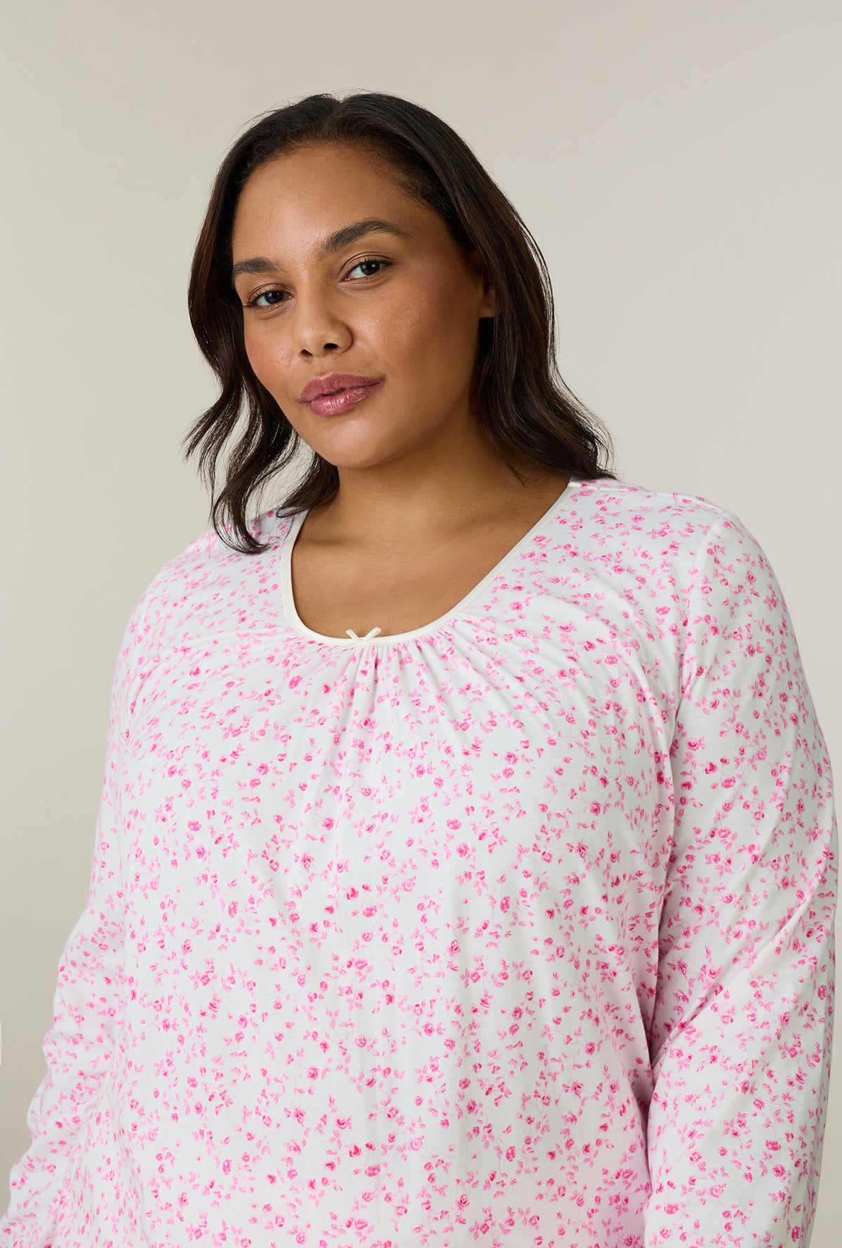 A lady wearing plus size Sweet Rosebuds Cotton Long Pajama Set closer look