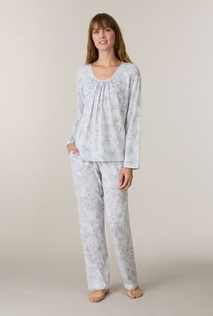 A lady wearing Whisper Garden Cotton Long Pajama Set looking front