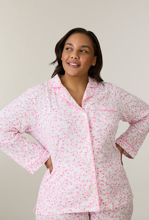 A lady wearing plu size Sweet Rosebuds Cotton Notch Collar Long Pajama Set closer look