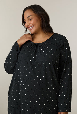 A lady wearing plus size Midnight Hearts Cotton Short Nightgown closer look