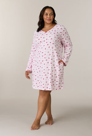 A lady wearing plus size Morning Cardinals Cotton Short Nightgown