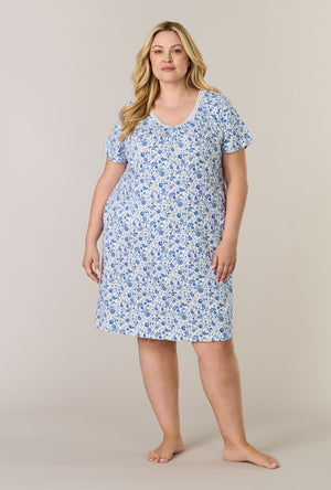 A lady wearing plus size Twilight Paisley Short Sleeve Cotton Interlock Short Nightgown