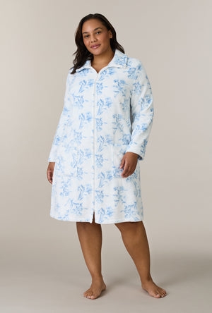 A lady wearing plus size Winter Blue Floral Chenille Short Zip Robe