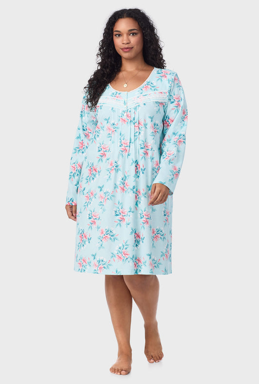 A lady wearing Blooming Lily Cotton Short Nightgown